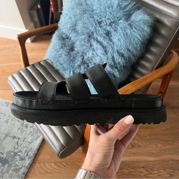 UGG Black Goldenstar Slide Sandal [Women’s 11] - Picture 7 of 10